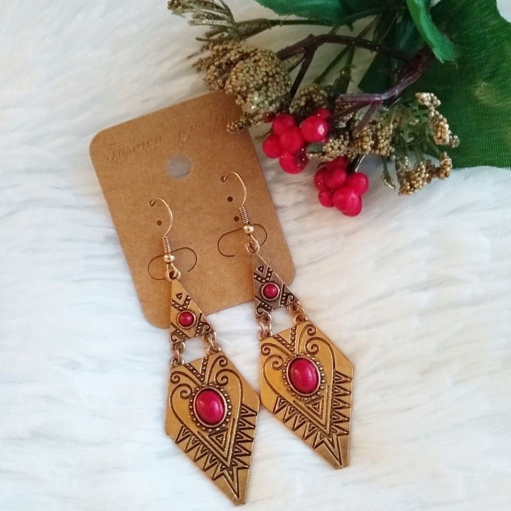 Diamond Shaped Drop Earrings